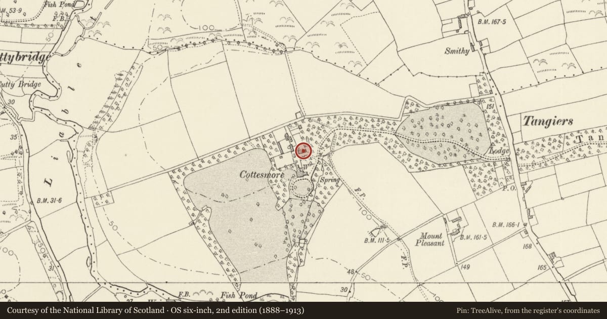 Ordnance Survey six-inch map, 2nd edition (1888–1913) covering the location of Stable at Cottesmore, Rudbaxton, Pembrokeshire, with a pin at the register's coordinates