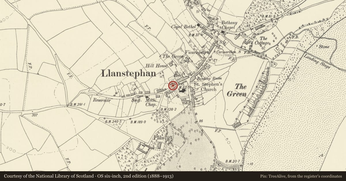 Ordnance Survey six-inch map, 2nd edition (1888–1913) covering the location of Ffynnon Fair, Llansteffan, Carmarthenshire, with a pin at the register's coordinates