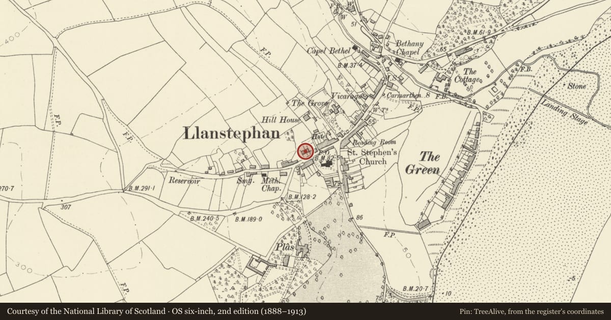 Ordnance Survey six-inch map, 2nd edition (1888–1913) covering the location of Ffynnon Fair House, Llansteffan, Carmarthenshire, with a pin at the register's coordinates