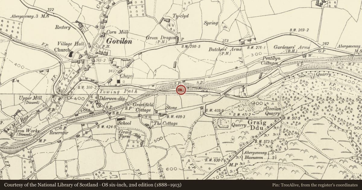 Ordnance Survey six-inch map, 2nd edition (1888–1913) covering the location of Canal Warehouse At Govilon Wharf, Llanfoist Fawr, Monmouthshire, with a pin at the register's coordinates