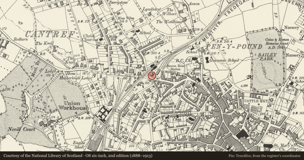 Ordnance Survey six-inch map, 2nd edition (1888–1913) covering the location of Telephone Call-box at junction with Chapel Road, Abergavenny, Monmouthshire, with a pin at the register's coordinates