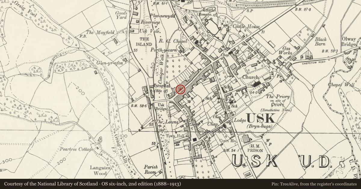 Ordnance Survey six-inch map, 2nd edition (1888–1913) covering the location of Telephone Call-box outside Nos.26 & 28 Bridge Street, Usk, Monmouthshire, with a pin at the register's coordinates