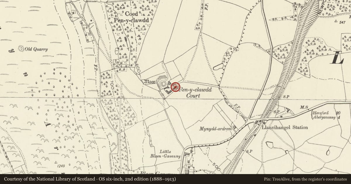 Ordnance Survey six-inch map, 2nd edition (1888–1913) covering the location of Barn to south of Pen-y-Clawdd Court, Crucorney, Monmouthshire, with a pin at the register's coordinates