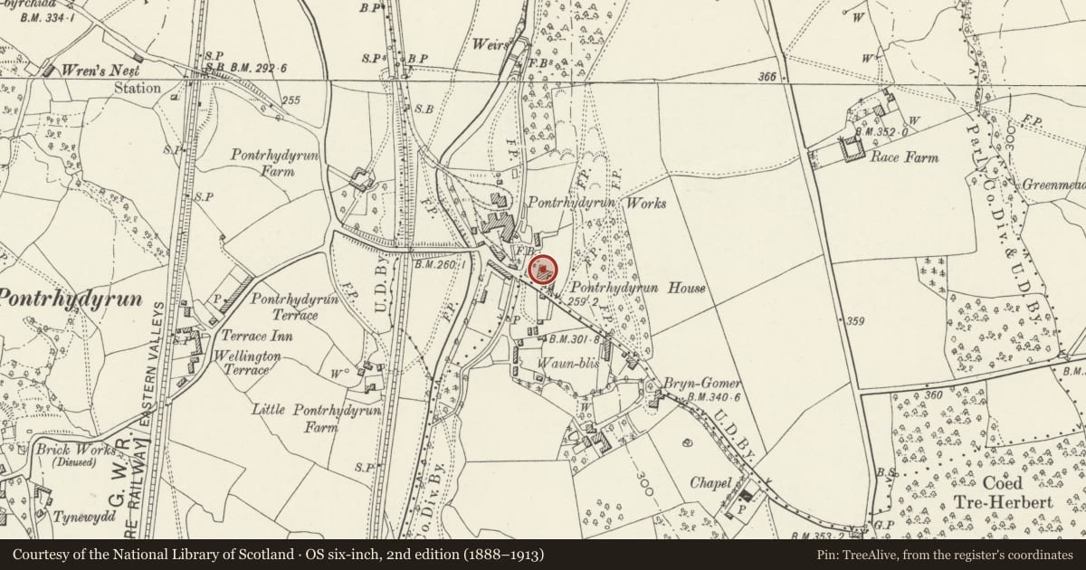 Ordnance Survey six-inch map, 2nd edition (1888–1913) covering the location of Pontrhydyrun House, Croesyceiliog, Torfaen, with a pin at the register's coordinates