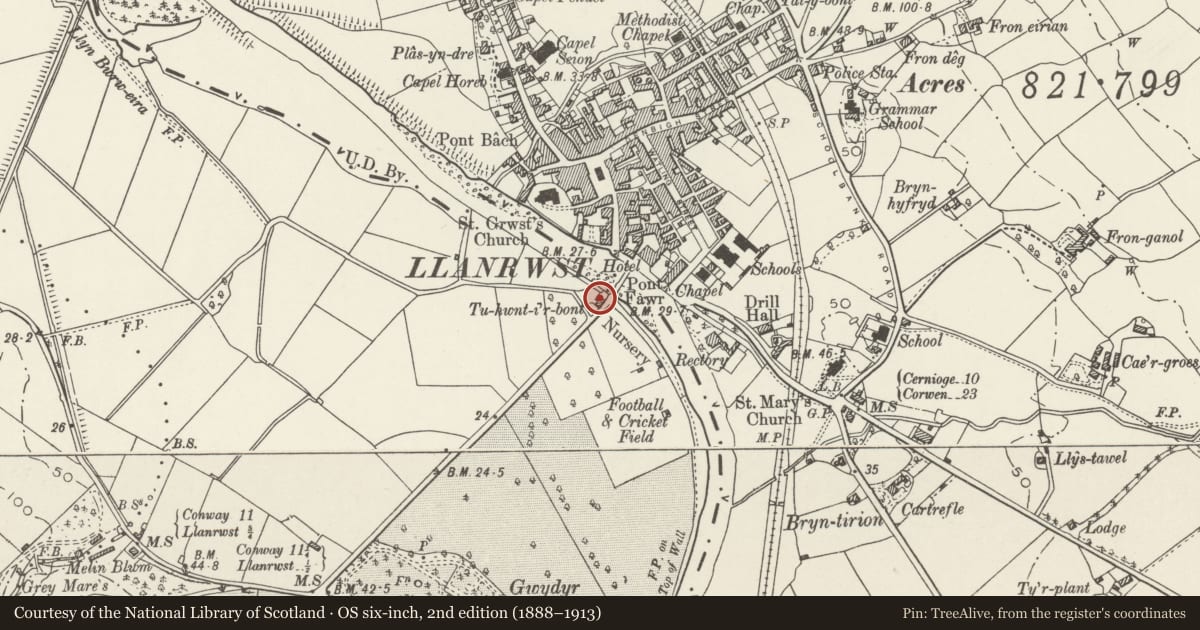Ordnance Survey six-inch map, 2nd edition (1888–1913) covering the location of Tu-Hwnt-y'r-Bont, Trefriw, Conwy, with a pin at the register's coordinates