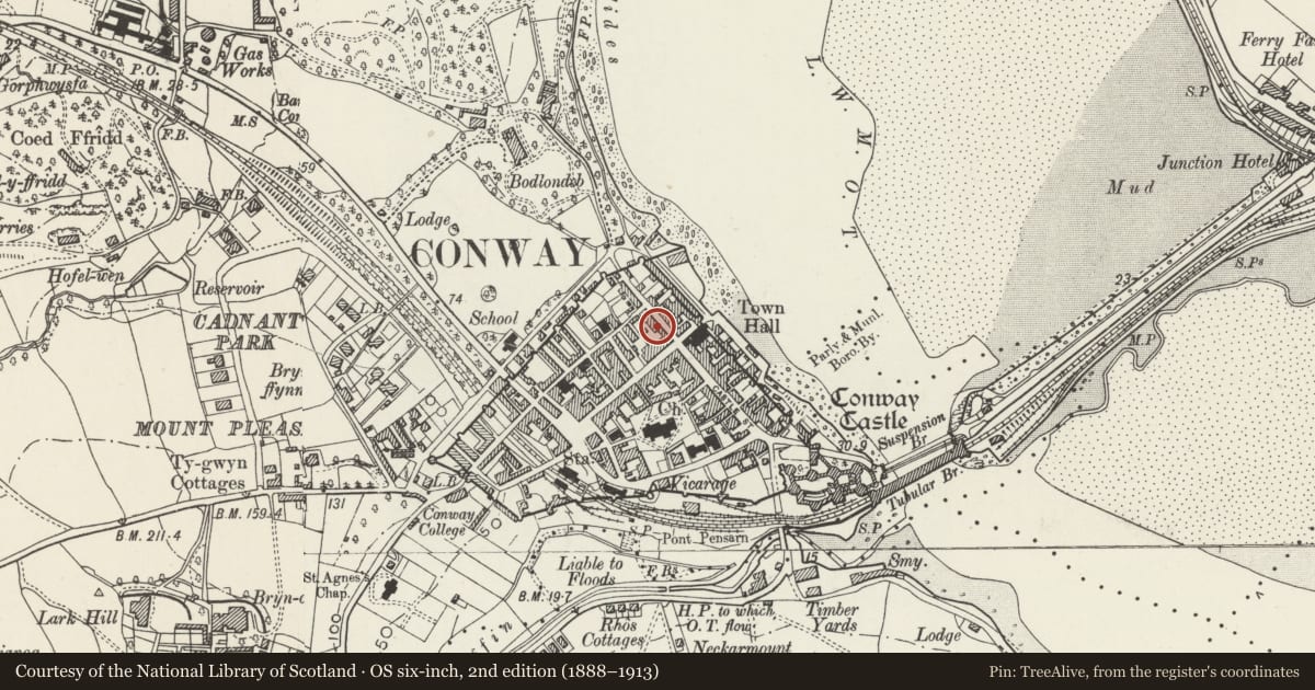 Ordnance Survey six-inch map, 2nd edition (1888–1913) covering the location of 5 Berry Street, Conwy, with a pin at the register's coordinates