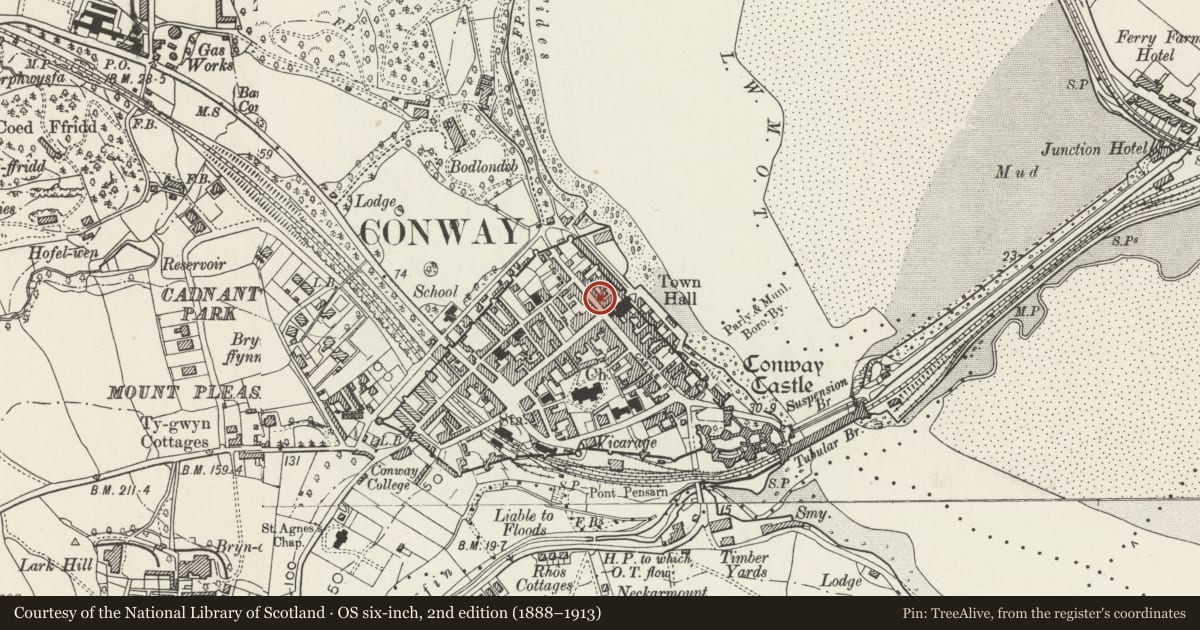 Ordnance Survey six-inch map, 2nd edition (1888–1913) covering the location of 4 Berry Street, Conwy, with a pin at the register's coordinates