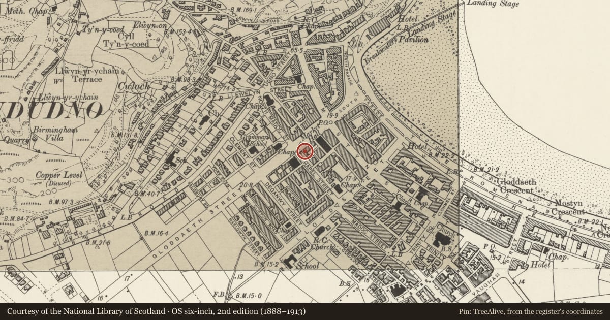 Ordnance Survey six-inch map, 2nd edition (1888–1913) covering the location of 18 Chapel Street, Llandudno, Conwy, with a pin at the register's coordinates