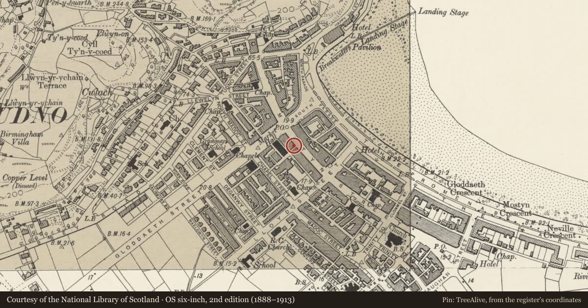 Ordnance Survey six-inch map, 2nd edition (1888–1913) covering the location of 86 Mostyn Street including attached Clock, Llandudno, Conwy, with a pin at the register's coordinates