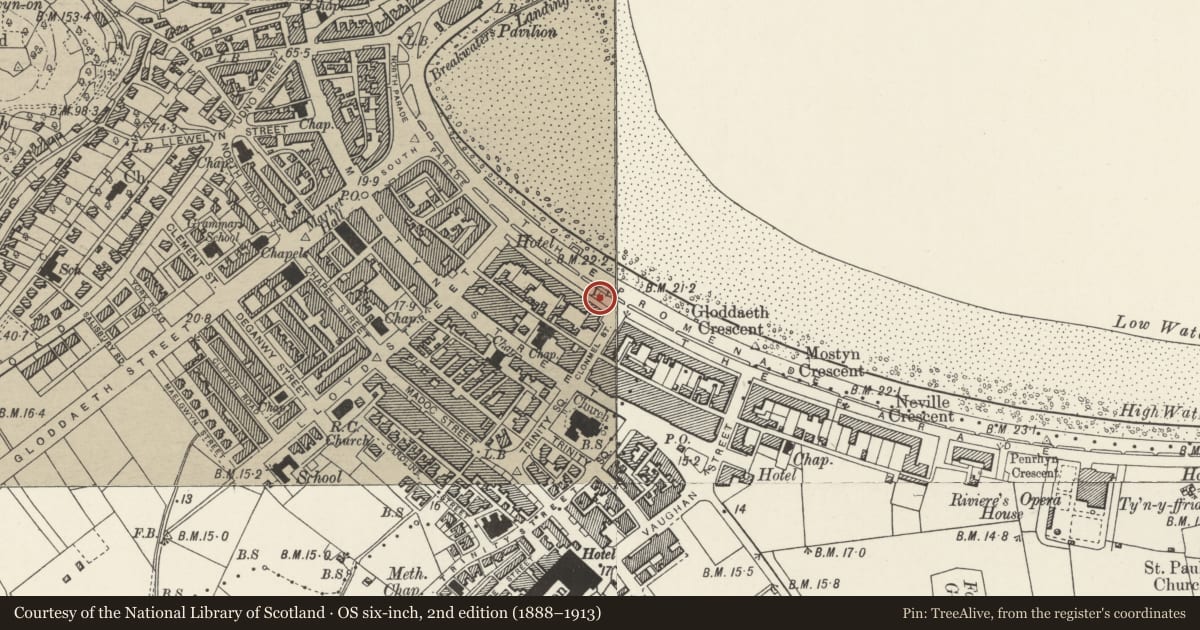 Ordnance Survey six-inch map, 2nd edition (1888–1913) covering the location of Pillar Box, St George's Crescent, Llandudno, Conwy, with a pin at the register's coordinates