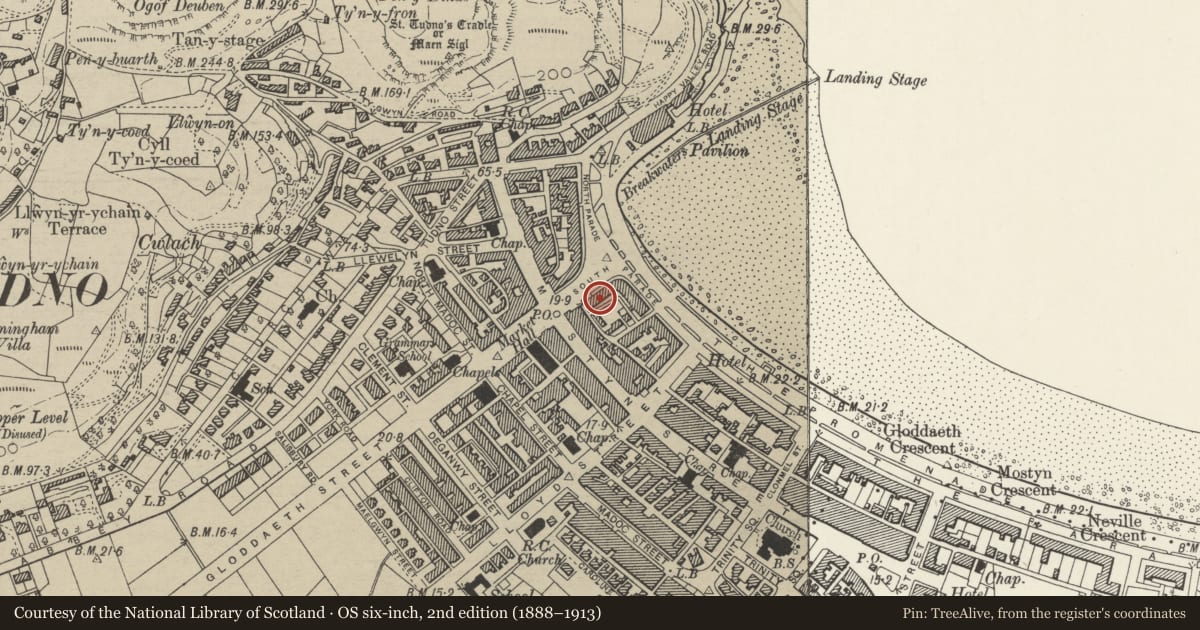 Ordnance Survey six-inch map, 2nd edition (1888–1913) covering the location of Nuneham House, Llandudno, Conwy, with a pin at the register's coordinates