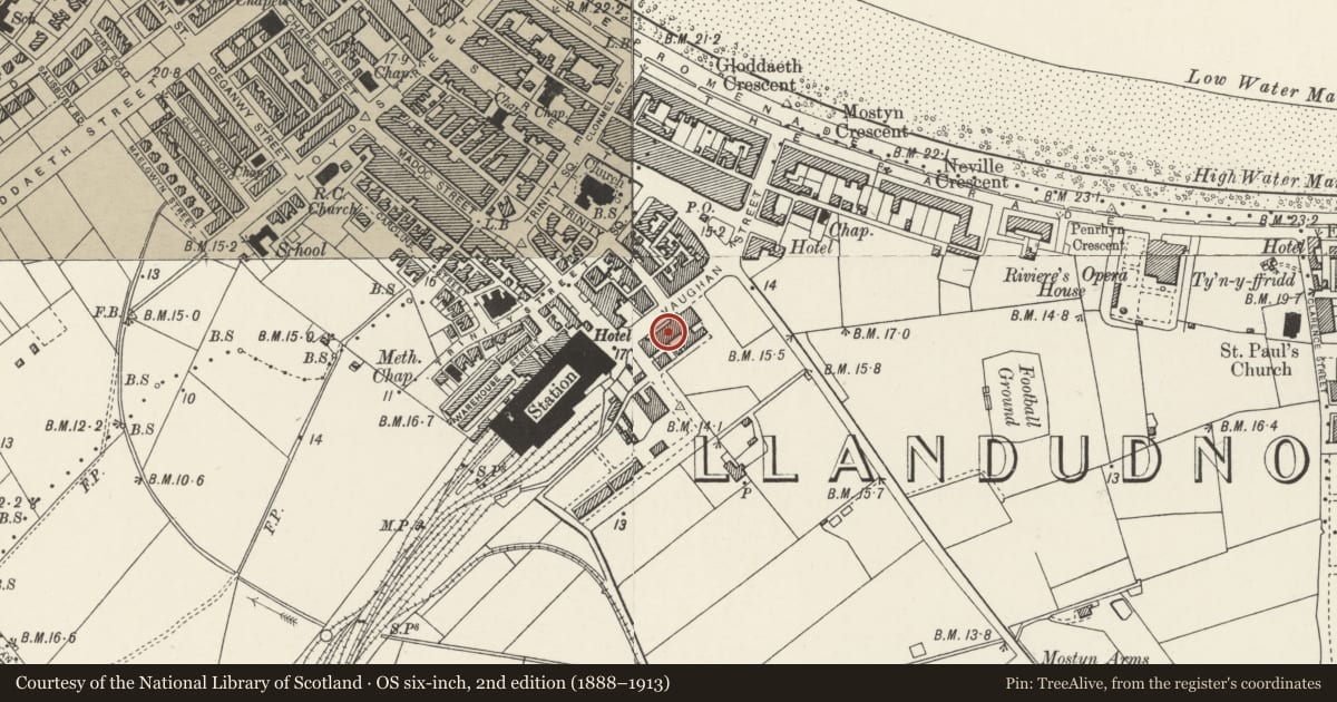Ordnance Survey six-inch map, 2nd edition (1888–1913) covering the location of 5 Vaughan Street, including Verandah, Llandudno, Conwy, with a pin at the register's coordinates