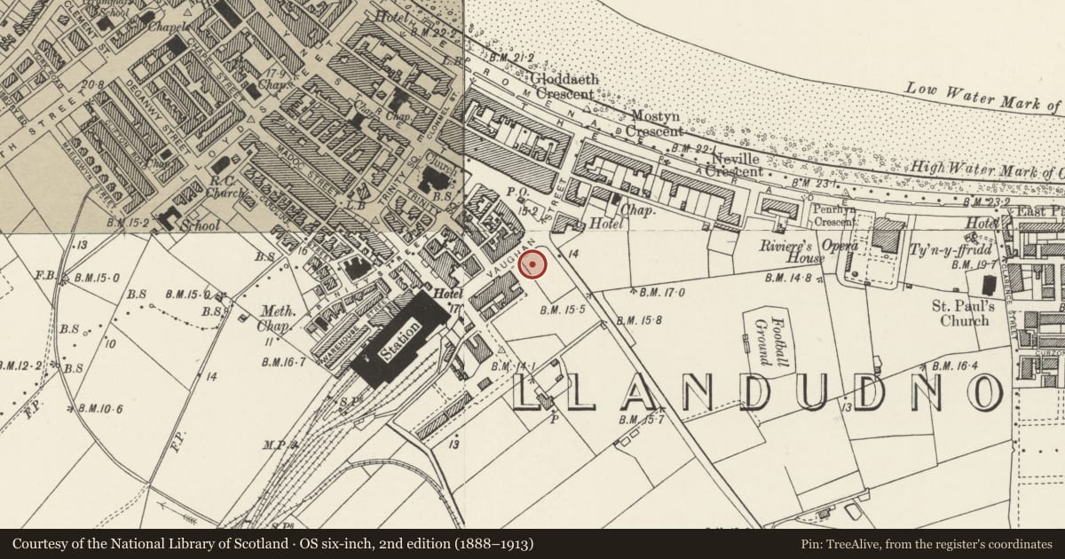 Ordnance Survey six-inch map, 2nd edition (1888–1913) covering the location of Head Post Office Building, Llandudno, Conwy, with a pin at the register's coordinates