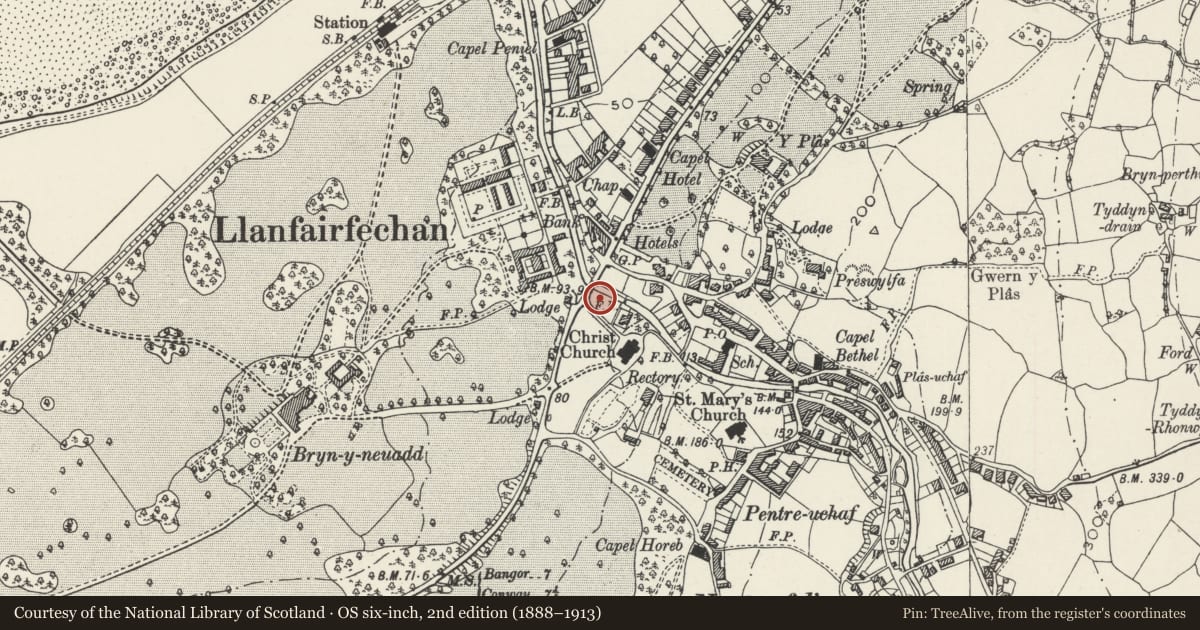 Ordnance Survey six-inch map, 2nd edition (1888–1913) covering the location of War Memorial, Llanfairfechan, Conwy, with a pin at the register's coordinates