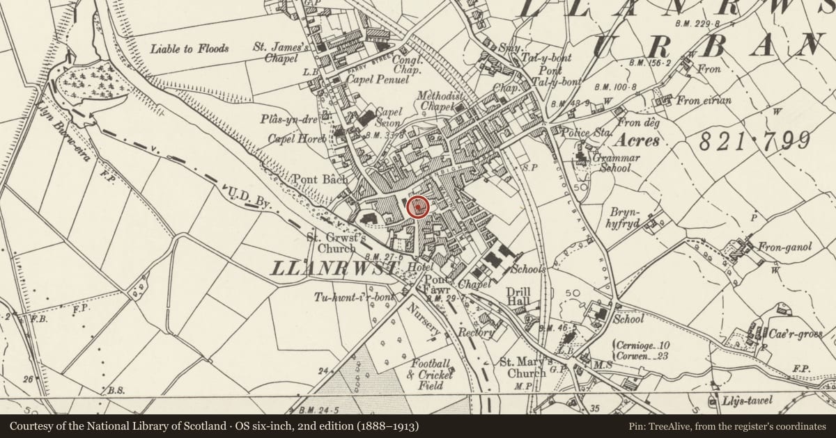 Ordnance Survey six-inch map, 2nd edition (1888–1913) covering the location of Pied Piper, Llanrwst, Conwy, with a pin at the register's coordinates