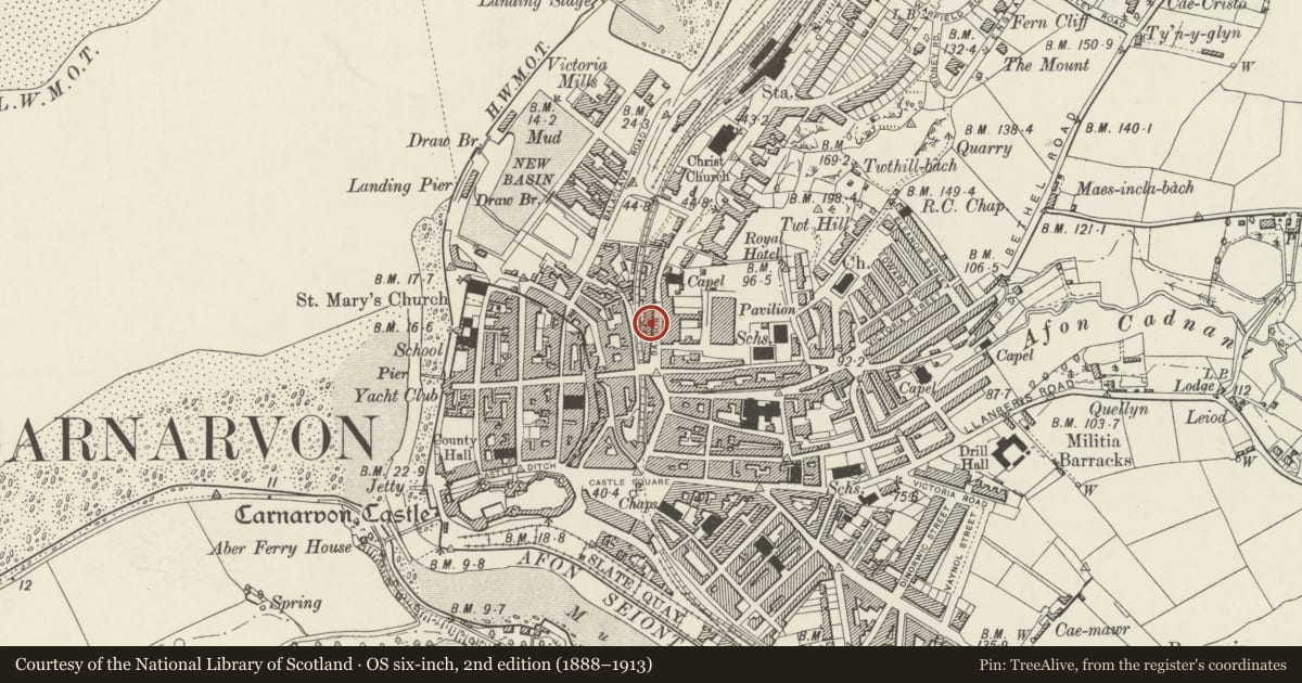 Ordnance Survey six-inch map, 2nd edition (1888–1913) covering the location of 15-17 Bangor Street, Caernarfon, Gwynedd, with a pin at the register's coordinates