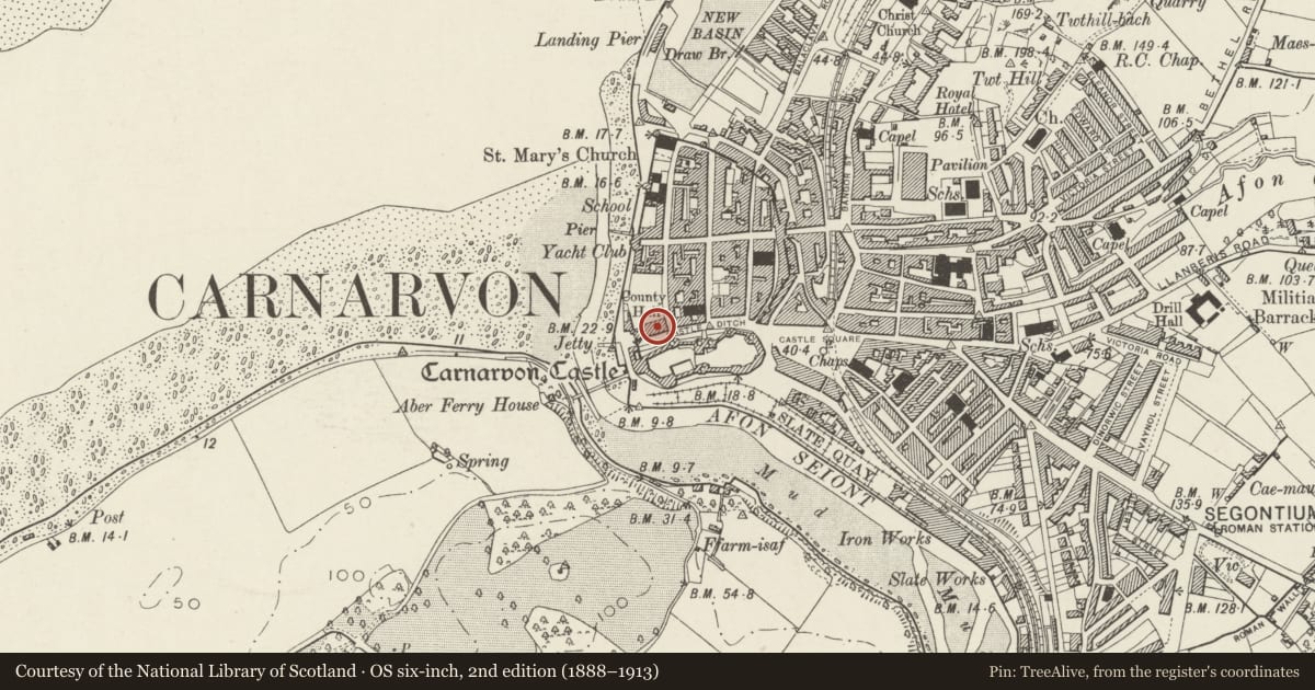 Ordnance Survey six-inch map, 2nd edition (1888–1913) covering the location of County Court (former County Hall), Caernarfon, Gwynedd, with a pin at the register's coordinates