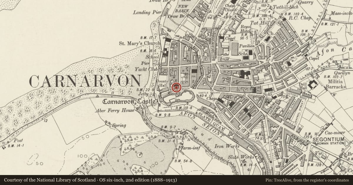 Ordnance Survey six-inch map, 2nd edition (1888–1913) covering the location of Oriel Pendeitsh, Caernarfon, Gwynedd, with a pin at the register's coordinates