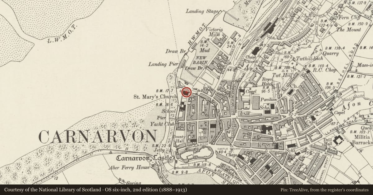 Ordnance Survey six-inch map, 2nd edition (1888–1913) covering the location of Church of St Mary, Caernarfon, Gwynedd, with a pin at the register's coordinates