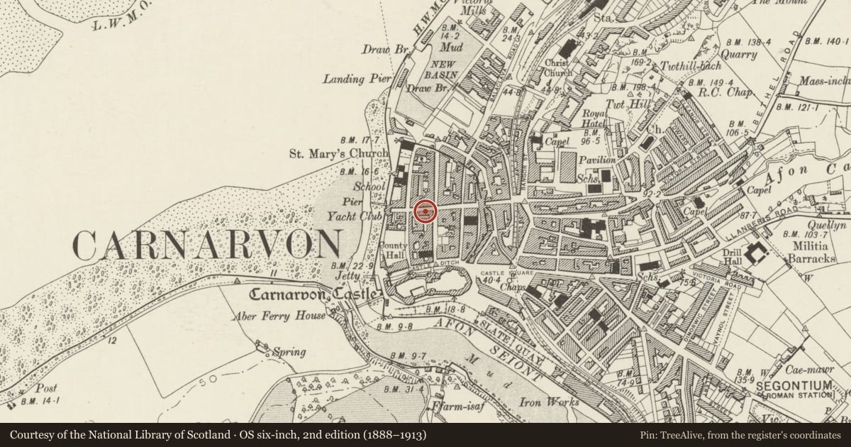 Ordnance Survey six-inch map, 2nd edition (1888–1913) covering the location of 14 High Street, Caernarfon, Gwynedd, with a pin at the register's coordinates