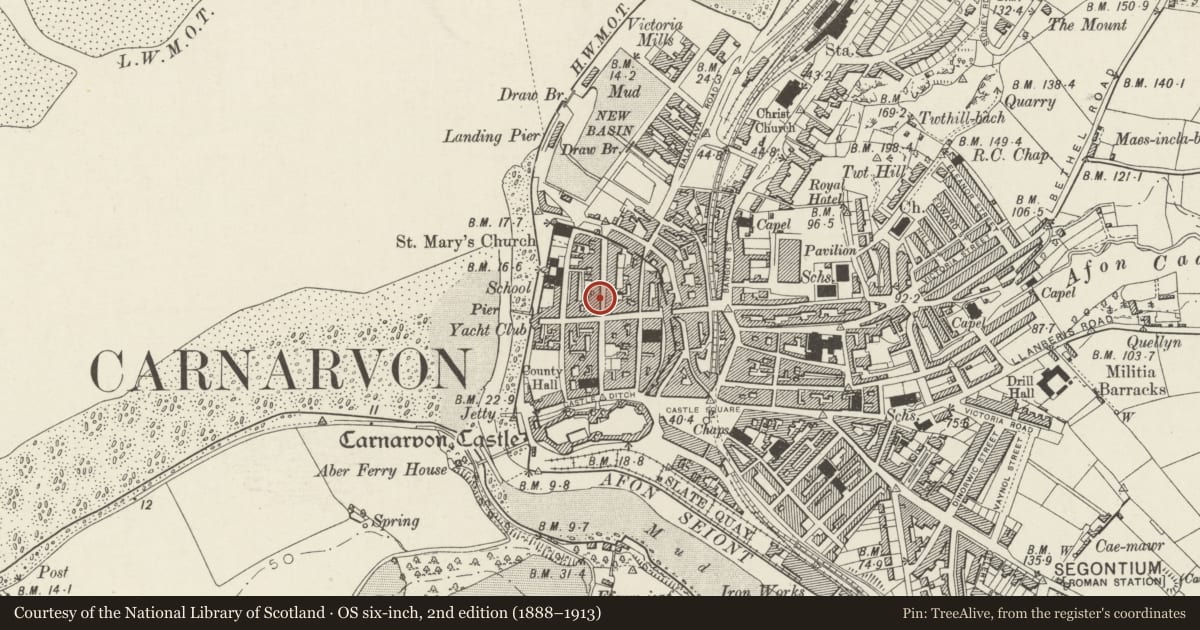 Ordnance Survey six-inch map, 2nd edition (1888–1913) covering the location of 3 Market Street, Caernarfon, Gwynedd, with a pin at the register's coordinates