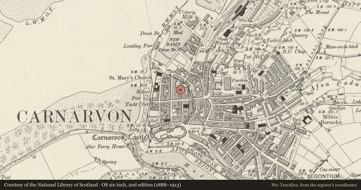 Ordnance Survey six-inch map, 2nd edition (1888–1913) covering the location of Black Boy Inn, Caernarfon, Gwynedd, with a pin at the register's coordinates