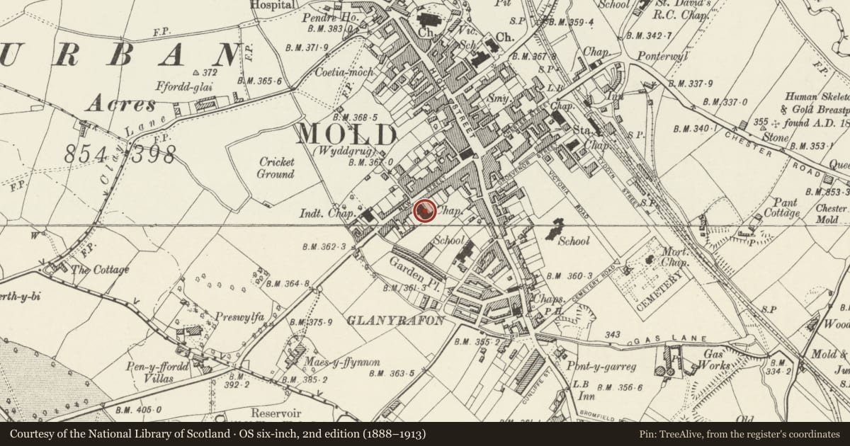 Ordnance Survey six-inch map, 2nd edition (1888–1913) covering the location of Bethesda Welsh Presbyterian Chapel and Schoolroom, Mold, Flintshire, with a pin at the register's coordinates
