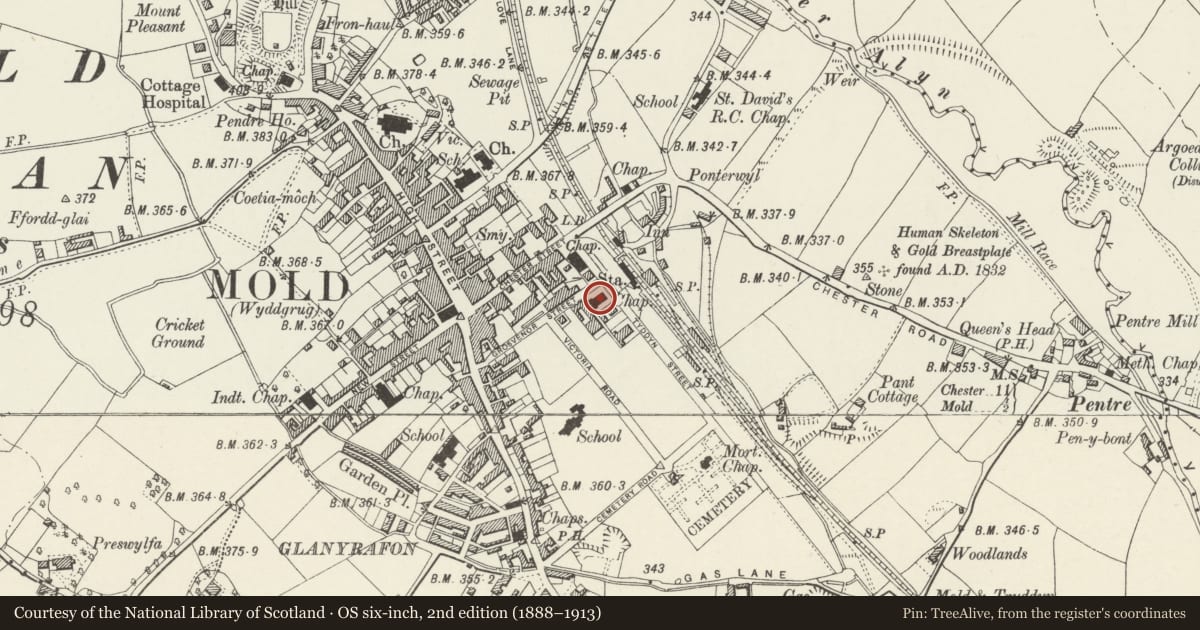 Ordnance Survey six-inch map, 2nd edition (1888–1913) covering the location of United Reformed Church, Mold, Flintshire, with a pin at the register's coordinates