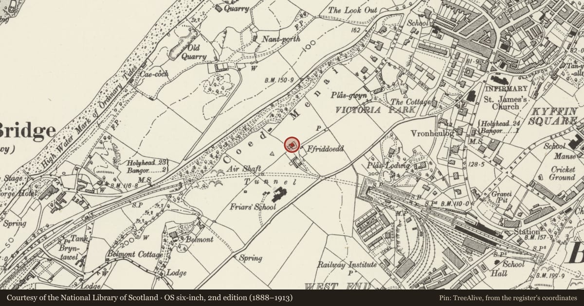 Ordnance Survey six-inch map, 2nd edition (1888–1913) covering the location of Ffriddoedd Farmhouse, Bangor, Gwynedd, with a pin at the register's coordinates