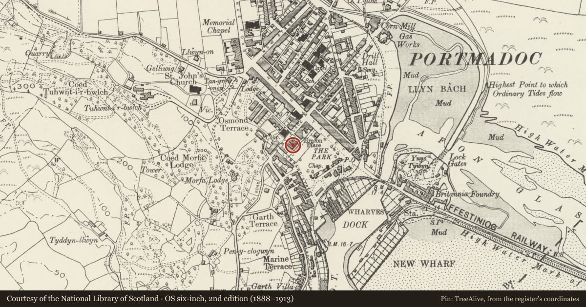 Ordnance Survey six-inch map, 2nd edition (1888–1913) covering the location of Brecon Place and Brecon House, Porthmadog, Gwynedd, with a pin at the register's coordinates