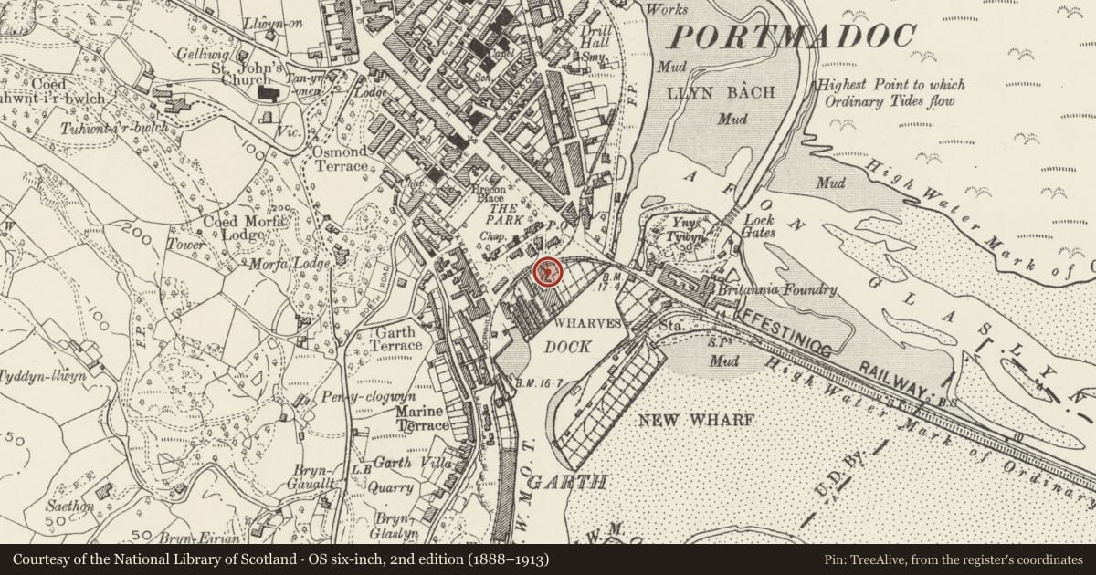 Ordnance Survey six-inch map, 2nd edition (1888–1913) covering the location of The Oakleys, Porthmadog, Gwynedd, with a pin at the register's coordinates