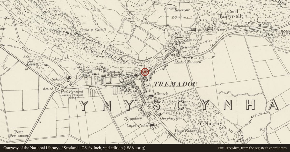 Ordnance Survey six-inch map, 2nd edition (1888–1913) covering the location of Bodlondeb, Porthmadog, Gwynedd, with a pin at the register's coordinates