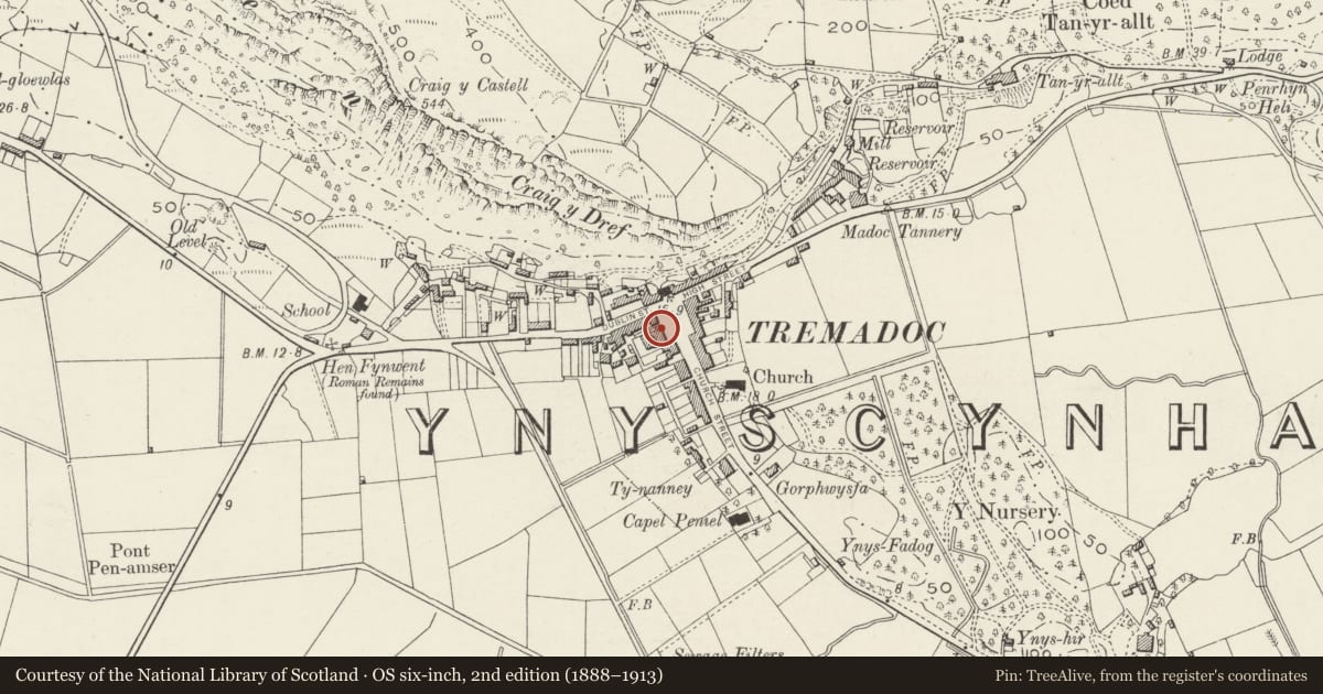 Ordnance Survey six-inch map, 2nd edition (1888–1913) covering the location of 6 Sgwar y Farchnad (Market Square), Porthmadog, Gwynedd, with a pin at the register's coordinates