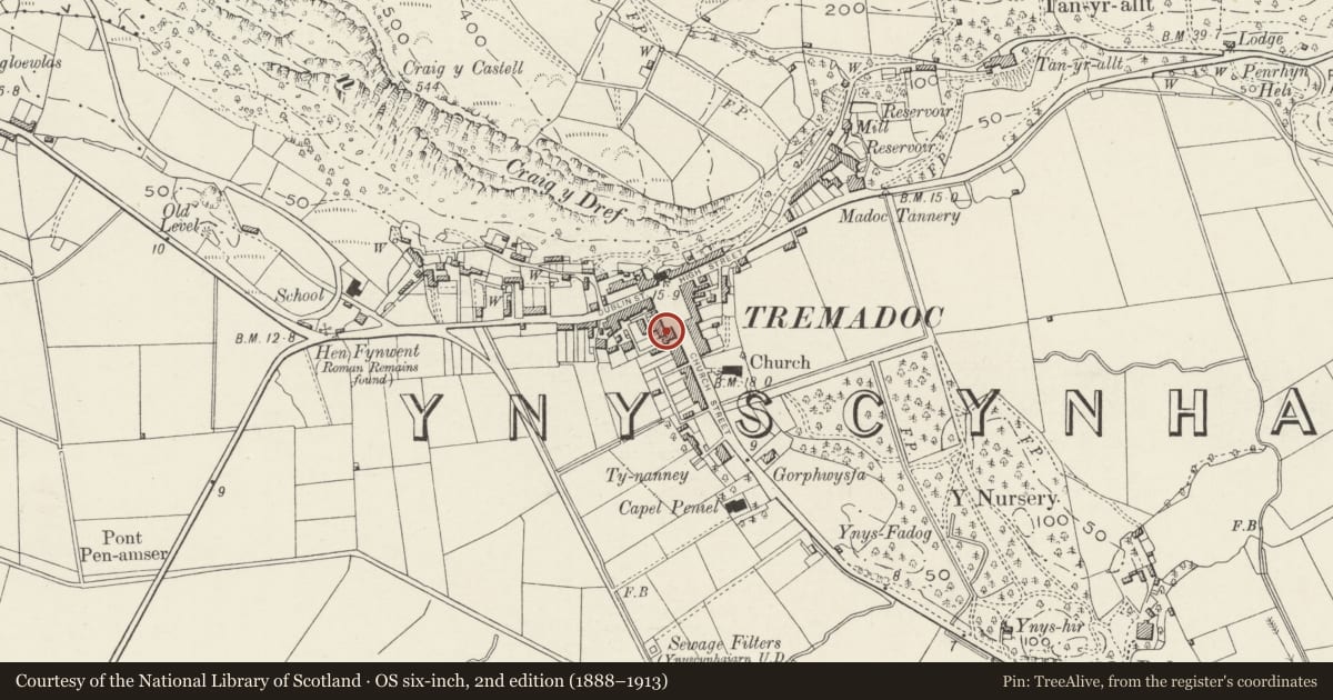 Ordnance Survey six-inch map, 2nd edition (1888–1913) covering the location of Y Sgwar (The Square Restaurant), Porthmadog, Gwynedd, with a pin at the register's coordinates