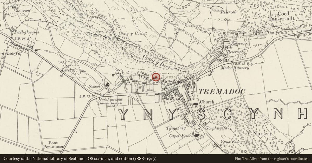 Ordnance Survey six-inch map, 2nd edition (1888–1913) covering the location of Cynfal, Porthmadog, Gwynedd, with a pin at the register's coordinates