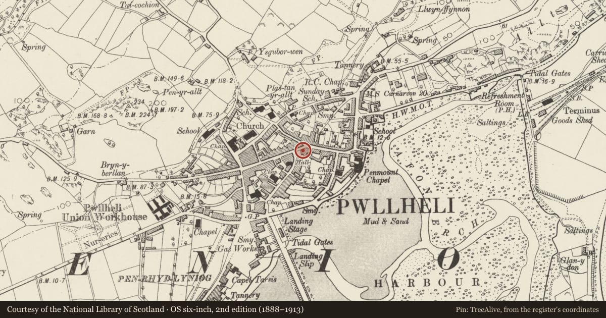 Ordnance Survey six-inch map, 2nd edition (1888–1913) covering the location of Harpers, Pwllheli, Gwynedd, with a pin at the register's coordinates