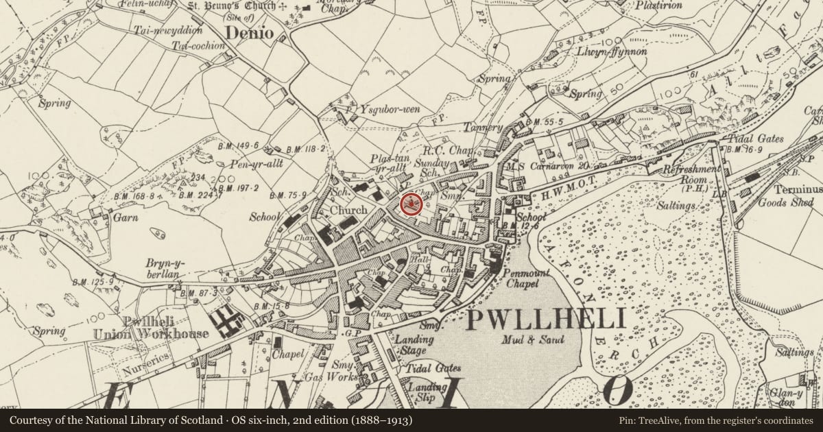 Ordnance Survey six-inch map, 2nd edition (1888–1913) covering the location of 6 Llawr Gors, Pwllheli, Gwynedd, with a pin at the register's coordinates