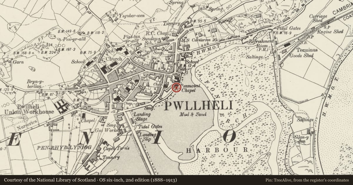Ordnance Survey six-inch map, 2nd edition (1888–1913) covering the location of Former Sea Wall at Penmount Chapel, Pwllheli, Gwynedd, with a pin at the register's coordinates