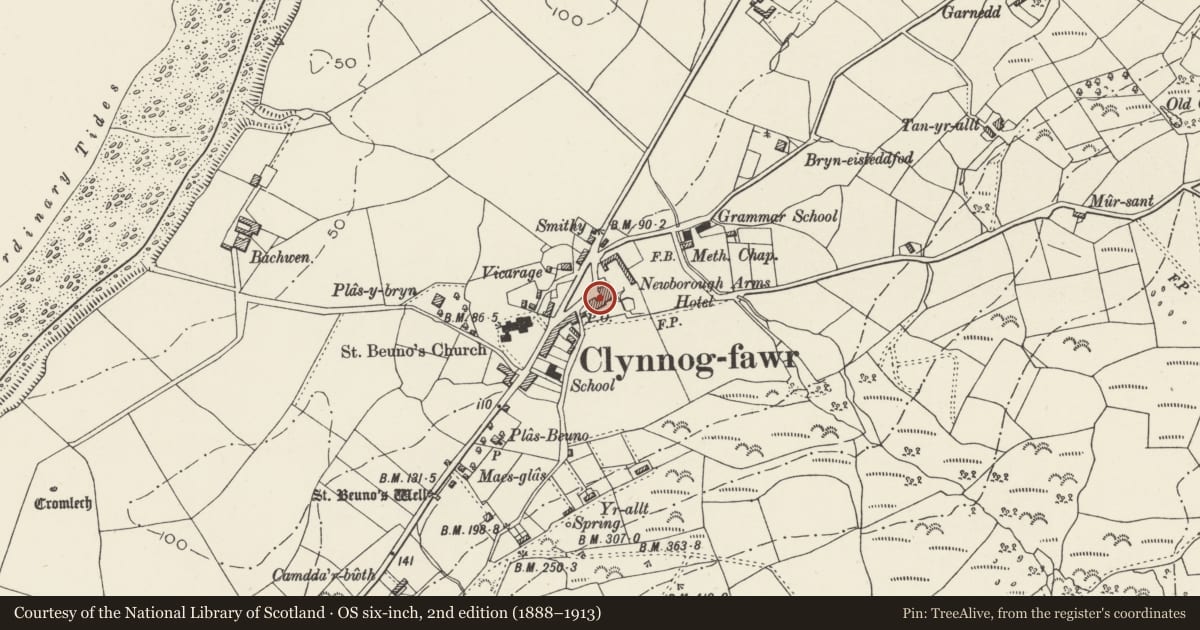 Ordnance Survey six-inch map, 2nd edition (1888–1913) covering the location of The Coach Inn, Clynnog, Gwynedd, with a pin at the register's coordinates
