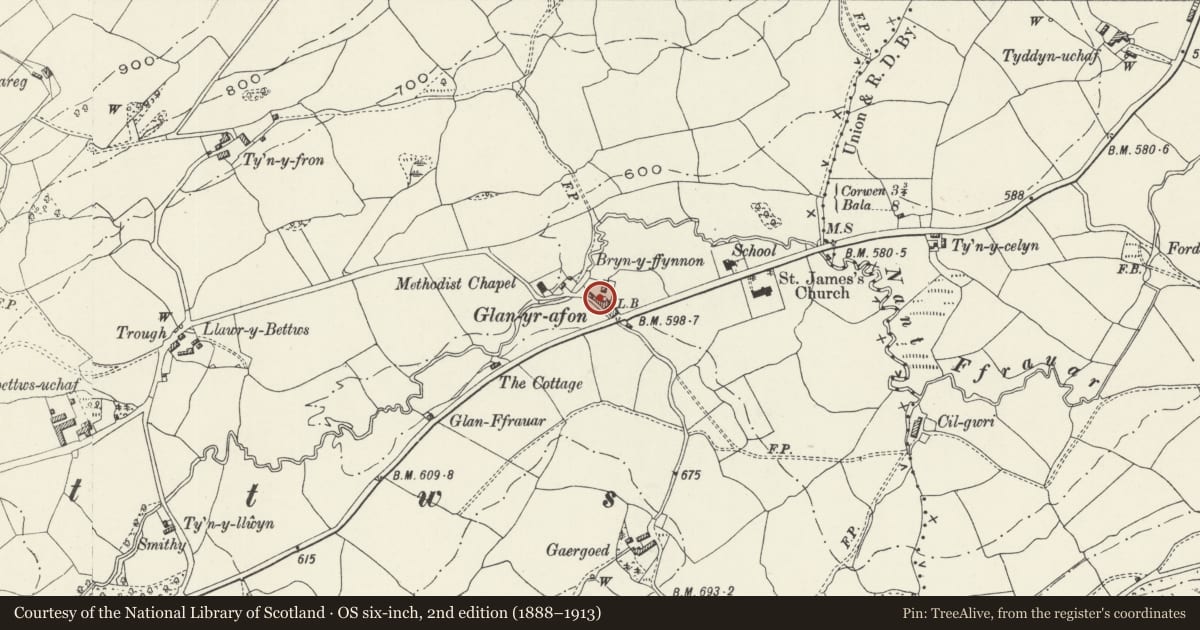 Ordnance Survey six-inch map, 2nd edition (1888–1913) covering the location of Old Board School at Llawrybettws, Llandderfel, Gwynedd, with a pin at the register's coordinates