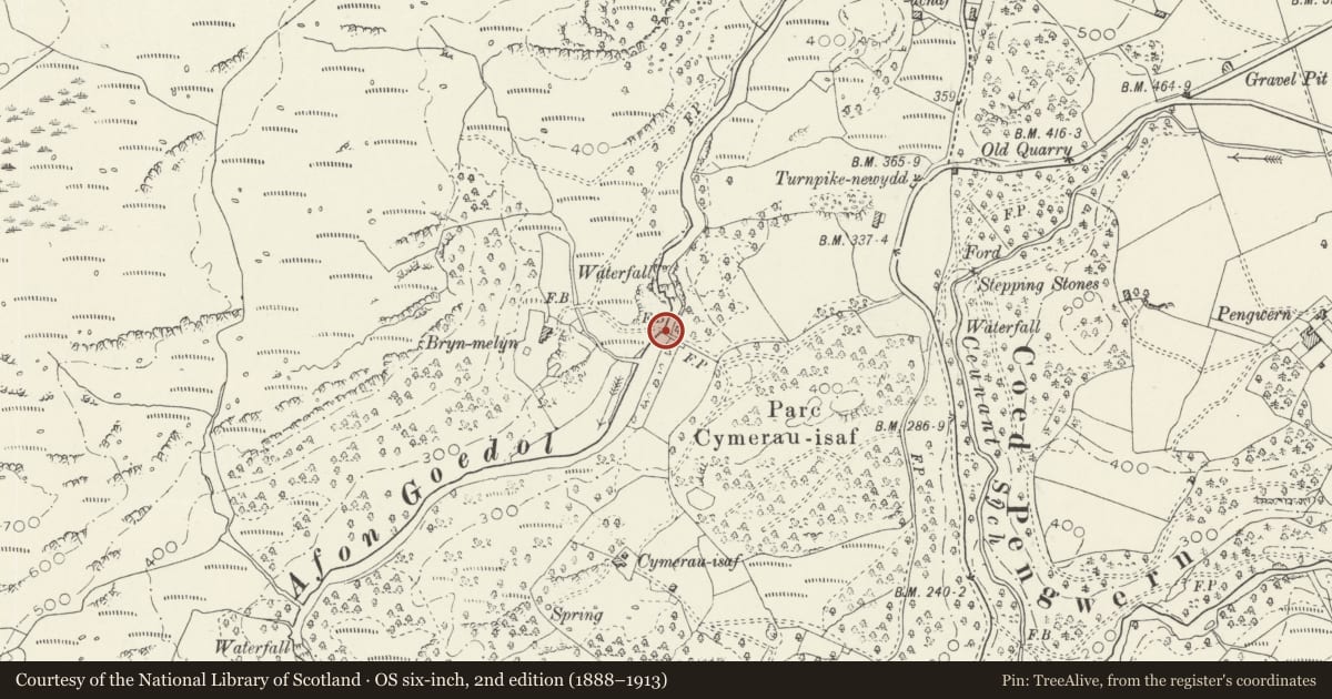 Ordnance Survey six-inch map, 2nd edition (1888–1913) covering the location of Pont Cymmerau, Ffestiniog, Gwynedd, with a pin at the register's coordinates