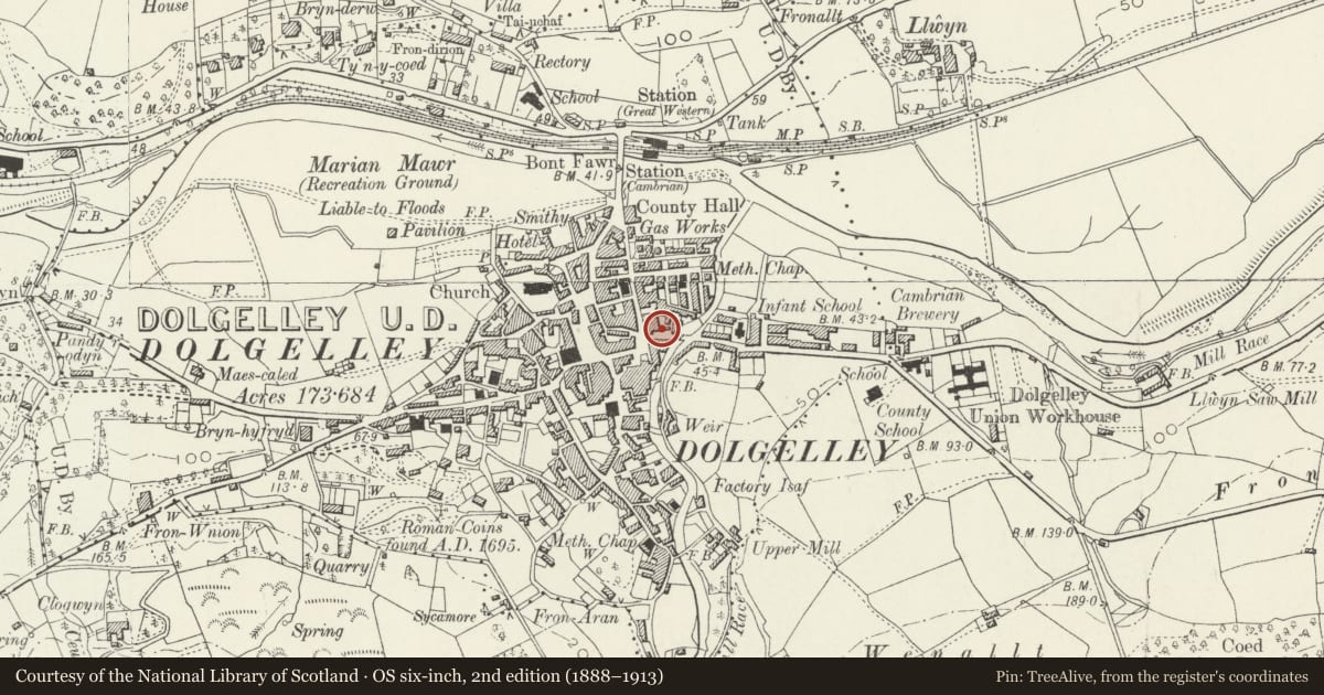 Ordnance Survey six-inch map, 2nd edition (1888–1913) covering the location of Pont-yr-Arran Cottage, Dolgellau, Gwynedd, with a pin at the register's coordinates