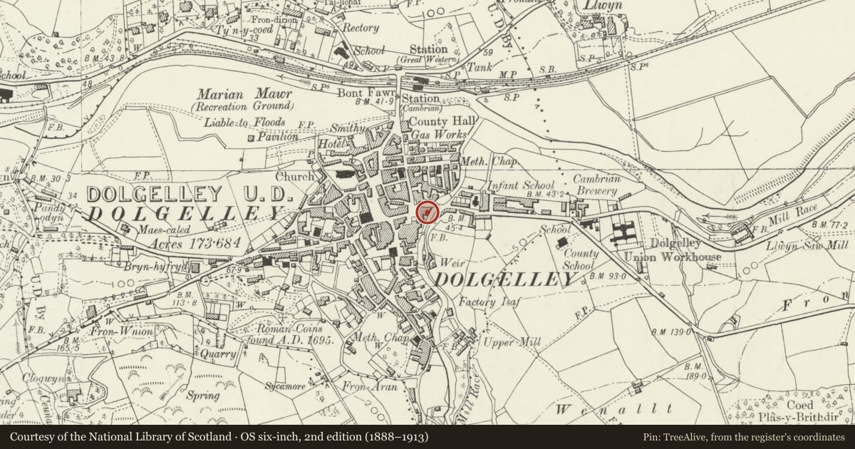 Ordnance Survey six-inch map, 2nd edition (1888–1913) covering the location of 3 Arran Road, Dolgellau, Gwynedd, with a pin at the register's coordinates