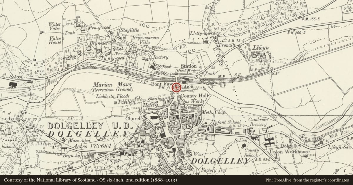 Ordnance Survey six-inch map, 2nd edition (1888–1913) covering the location of Y Bont Fawr, Dolgellau, Gwynedd, with a pin at the register's coordinates