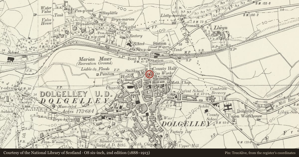 Ordnance Survey six-inch map, 2nd edition (1888–1913) covering the location of Bridgend, Dolgellau, Gwynedd, with a pin at the register's coordinates