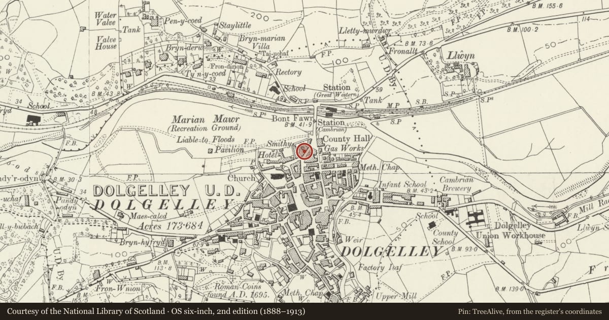 Ordnance Survey six-inch map, 2nd edition (1888–1913) covering the location of 3 Bridge Street, Dolgellau, Gwynedd, with a pin at the register's coordinates