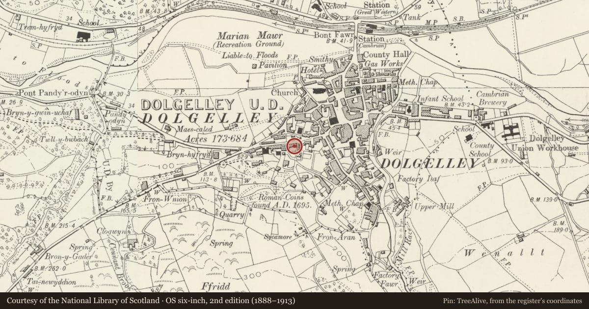 Ordnance Survey six-inch map, 2nd edition (1888–1913) covering the location of Stables to Bryn House, Dolgellau, Gwynedd, with a pin at the register's coordinates