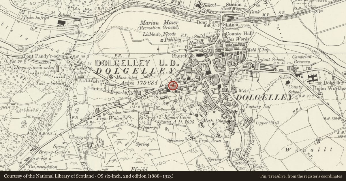 Ordnance Survey six-inch map, 2nd edition (1888–1913) covering the location of Penbryn House, Dolgellau, Gwynedd, with a pin at the register's coordinates