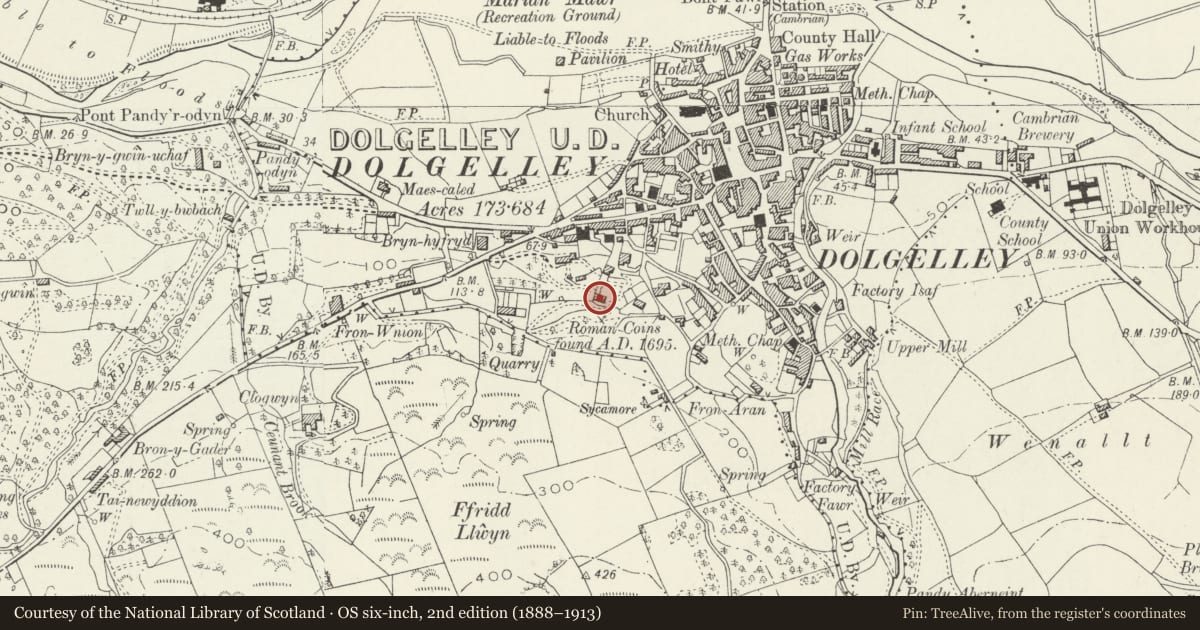 Ordnance Survey six-inch map, 2nd edition (1888–1913) covering the location of Coach House to Bryn Mair, Dolgellau, Gwynedd, with a pin at the register's coordinates
