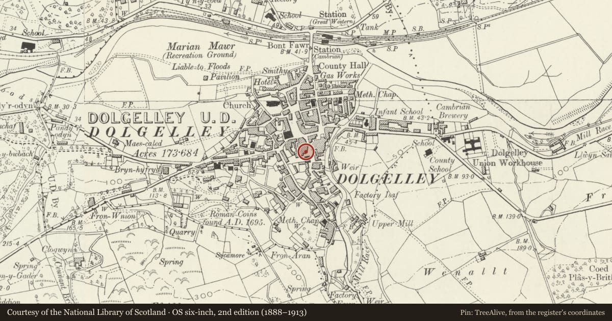Ordnance Survey six-inch map, 2nd edition (1888–1913) covering the location of Star House, Dolgellau, Gwynedd, with a pin at the register's coordinates